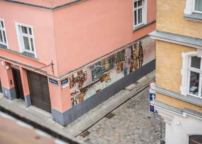 Wroniecka In Center Poznan