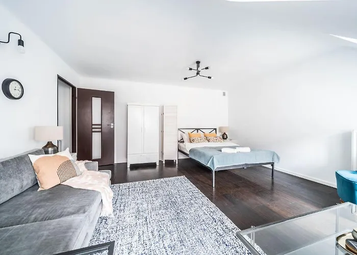 Wroniecka In Center Poznan